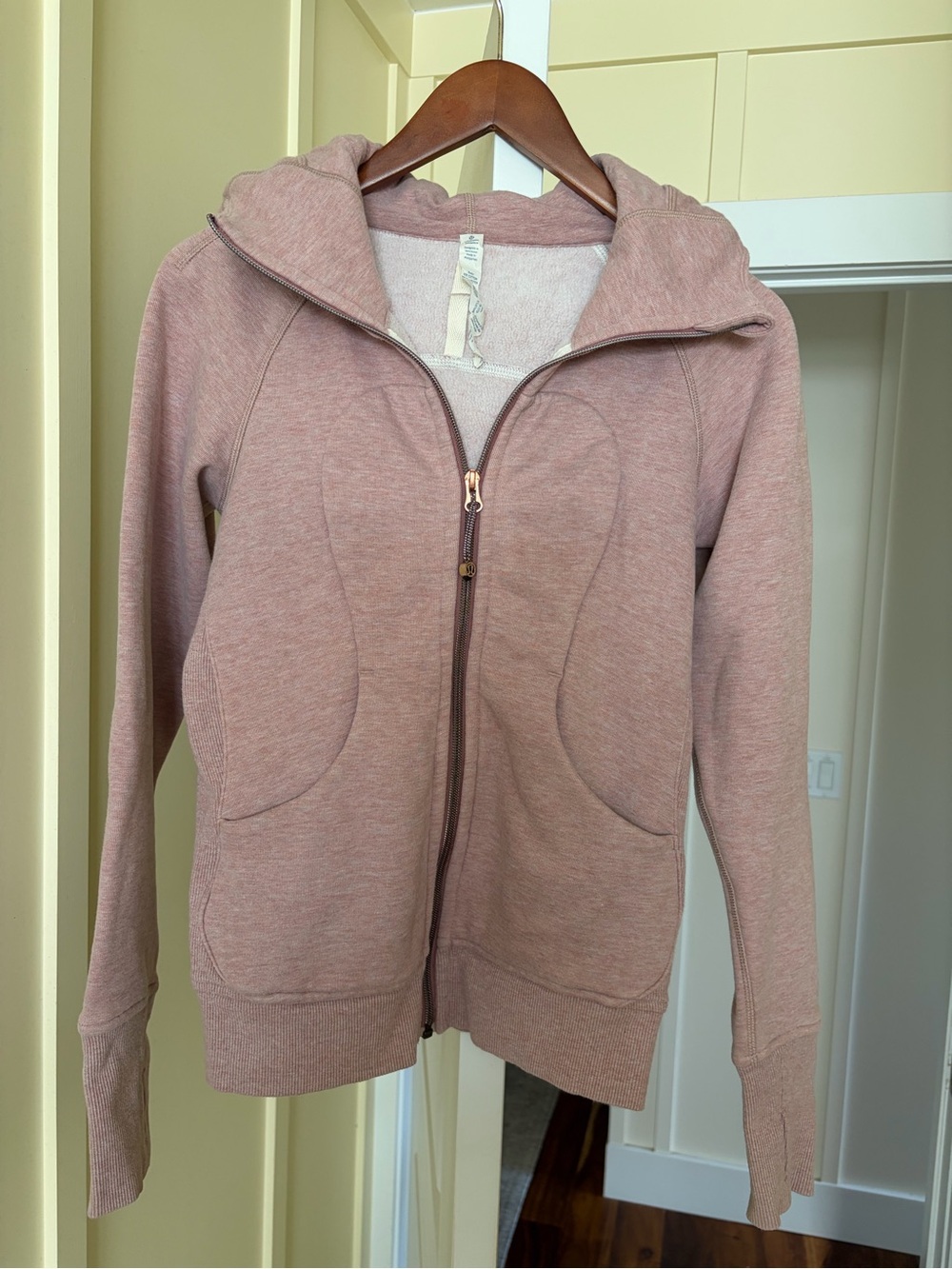 Lululemon Athletica Women’s Scuba Hoodie size 2
